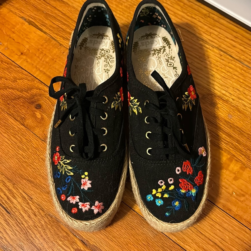 Keds x rifle paper co. Platform shows size 6